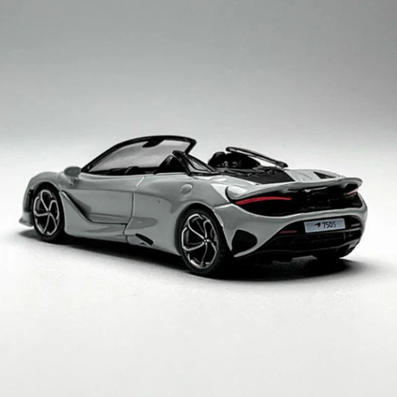 750S Spider Cirrus 1:64 Scale Diecast Model 5 750S Spider Cirrus 1:64 Scale Diecast Model - Image 5