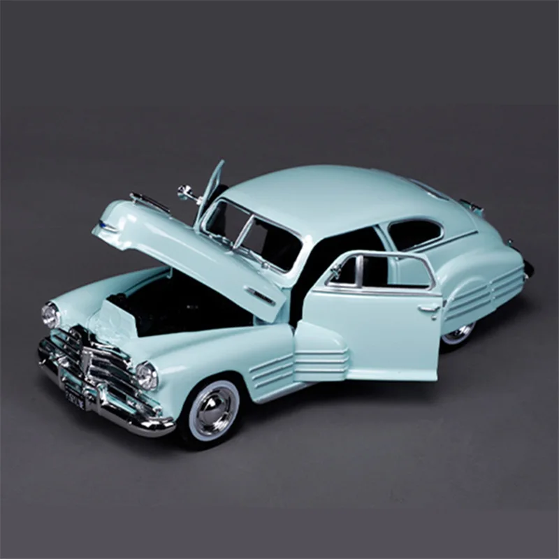 1948 Chevrolet Fleetline Diecast Model 2 1948 Chevrolet Fleetline Diecast Model - Image 2
