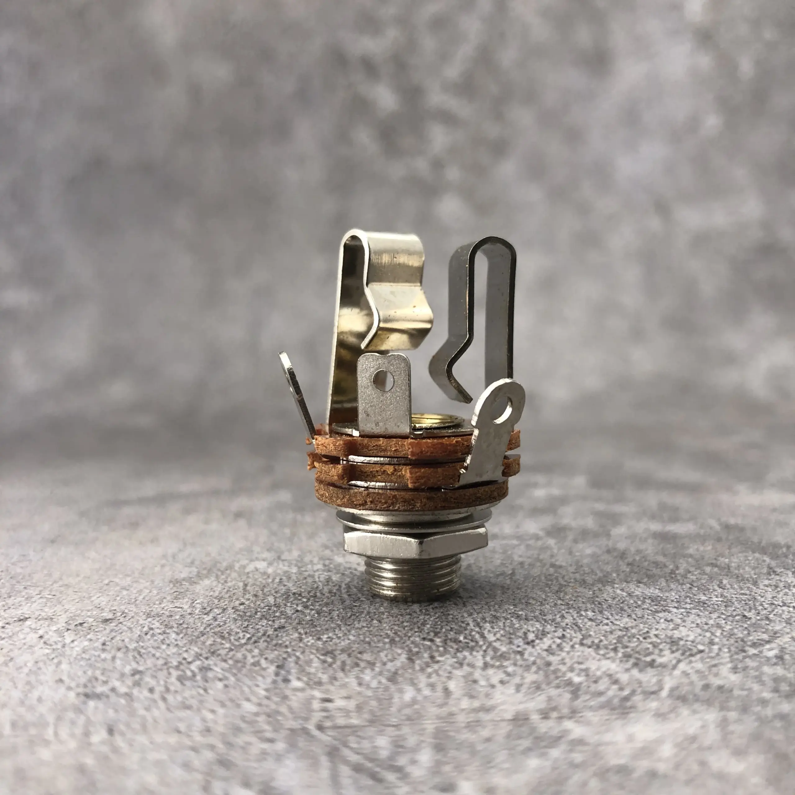 Vintage Rugged Stereo Output Jack for Guitar 3 Vintage Rugged Stereo Output Jack for Guitar - Image 3