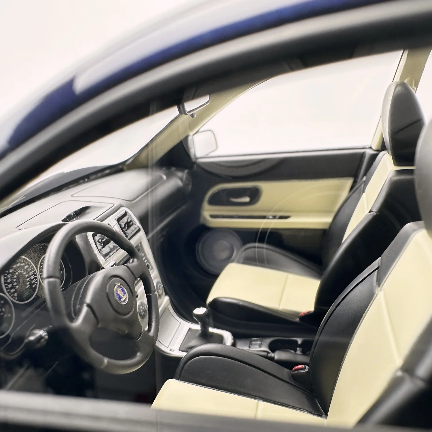 Saab 9-2X Aero 1:18 Resin Collectible Model 5 Saab 9-2X Aero 1:18 Resin Collectible Model - Image 5