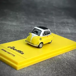 Isetta Miniature Car Model Set of Three 15 S30e21f1ea1604cbba92b7fd2b963e5811