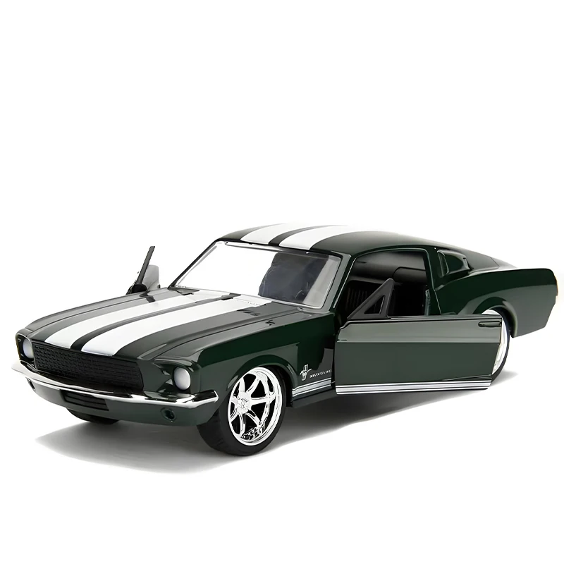 1:32 Scale Ford Mustang Diecast Model 4 1:32 Scale Ford Mustang Diecast Model - Image 4