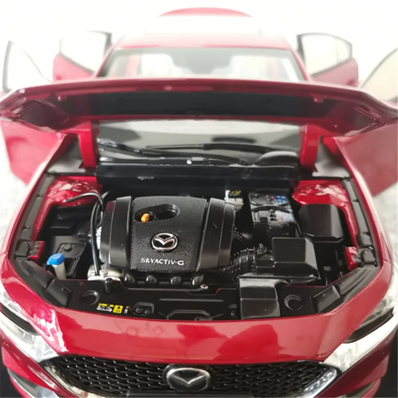 Red Mazda 3 Axela 1:18 Diecast Model 3 Red Mazda 3 Axela 1:18 Diecast Model - Image 3