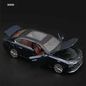 1:24 BMW 7 Series i7 G70 Diecast Model 12 S332887342ecd451ab70694e55dba04fdm