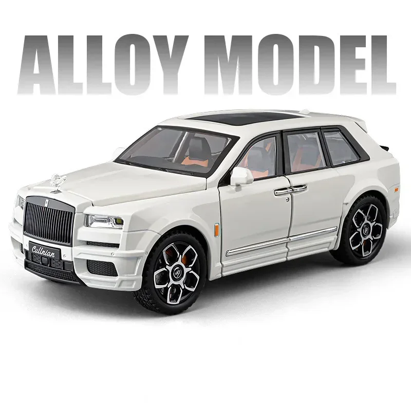 White Range Rover Diecast Model 1:24 Scale 7 White Range Rover Diecast Model 1:24 Scale - Image 7