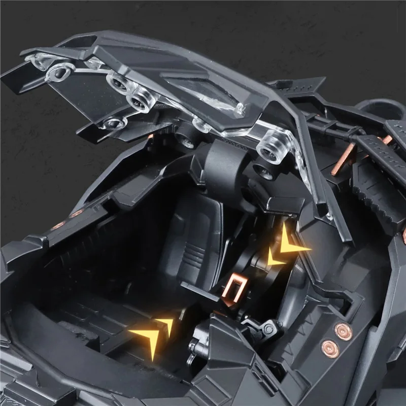 2008 Batmobile 1/24 Diecast Model with Lights 5 2008 Batmobile 1/24 Diecast Model with Lights - Image 5