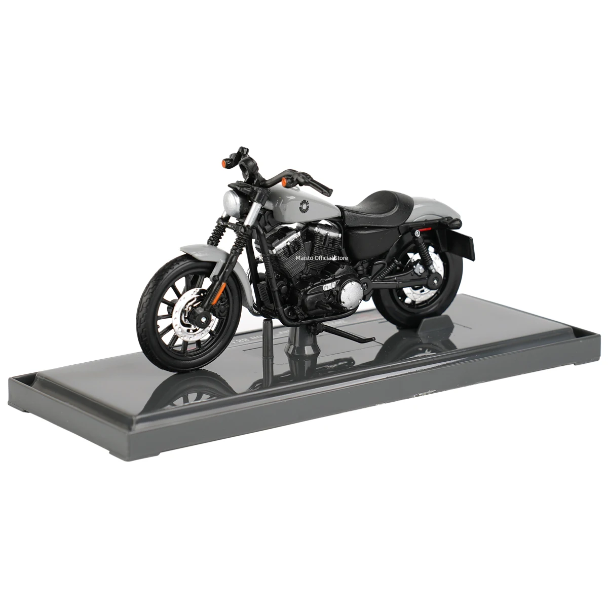 Harley Davidson Iron 883 Scale Model 1:18 2 Harley Davidson Iron 883 Scale Model 1:18 - Image 2
