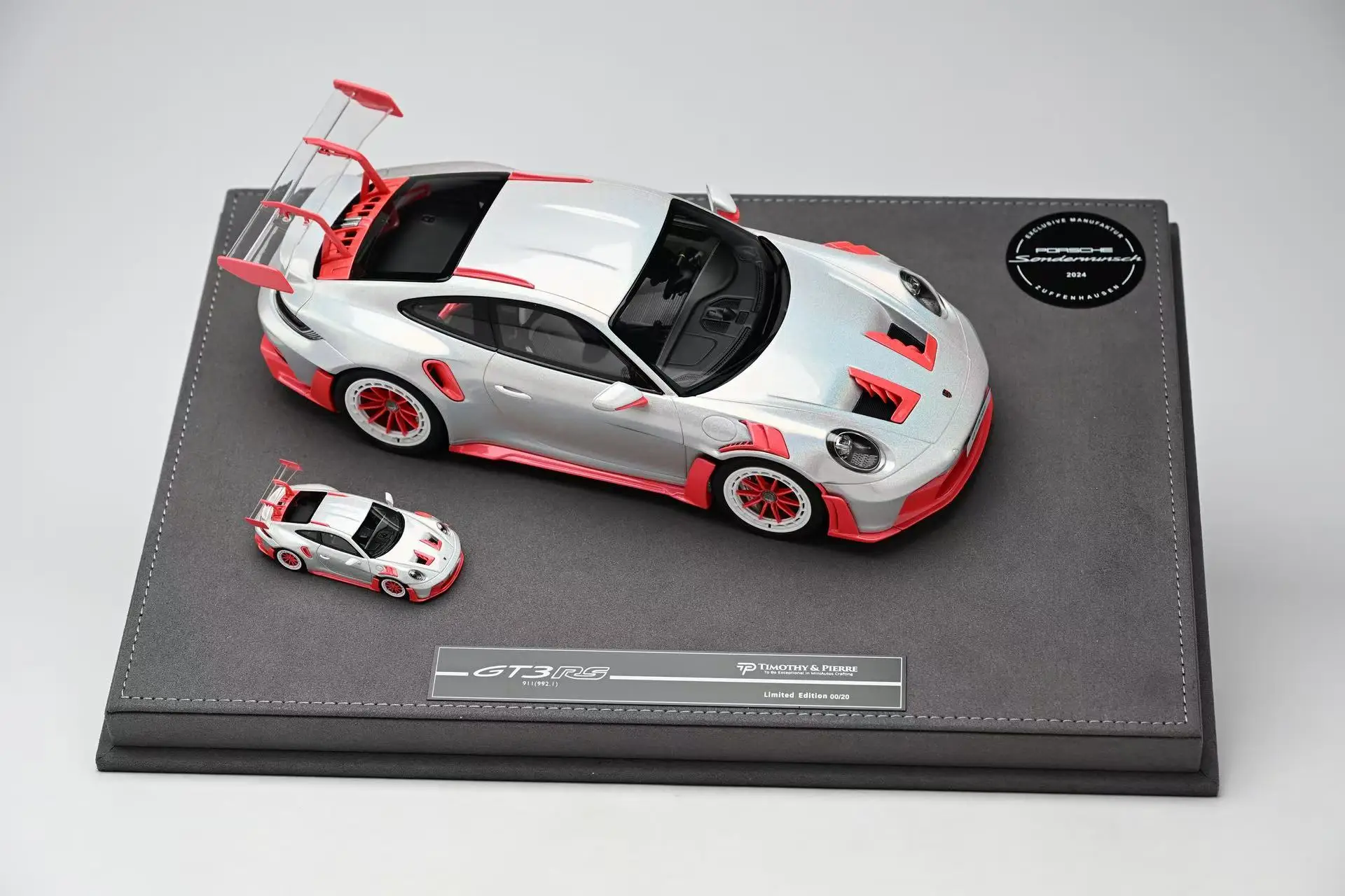 Porsche 911 GT3 RS Resin Miniature Set 7 Porsche 911 GT3 RS Resin Miniature Set - Image 7
