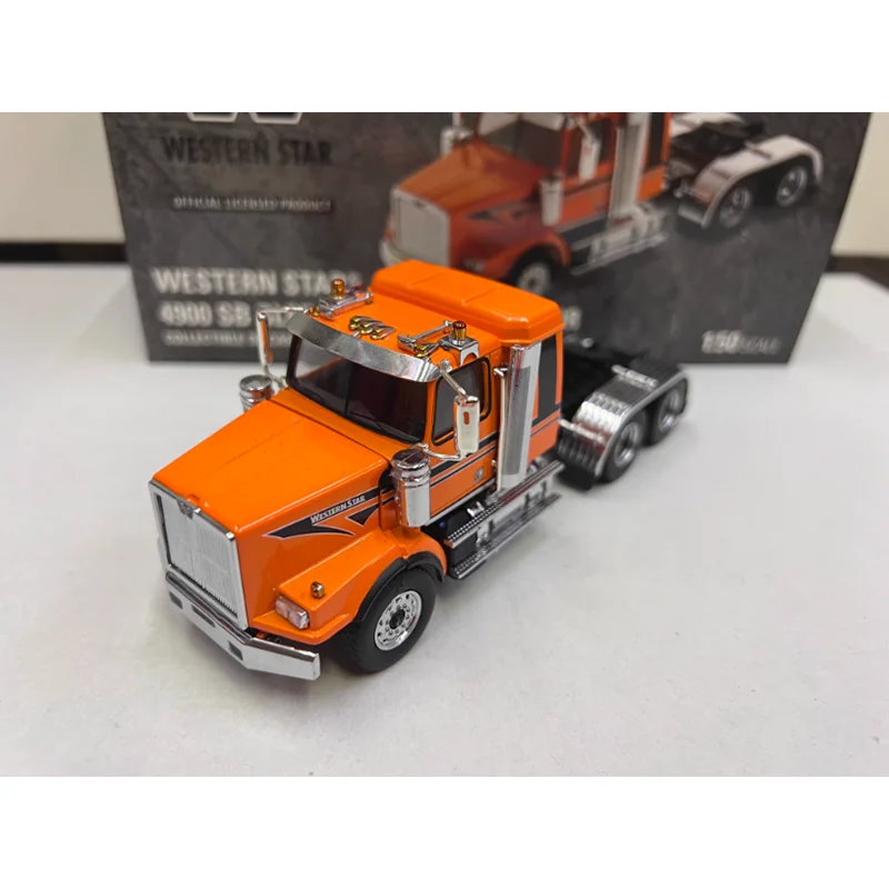 Western Star 4900 SB Scale Model Truck 5 Western Star 4900 SB Scale Model Truck - Image 5
