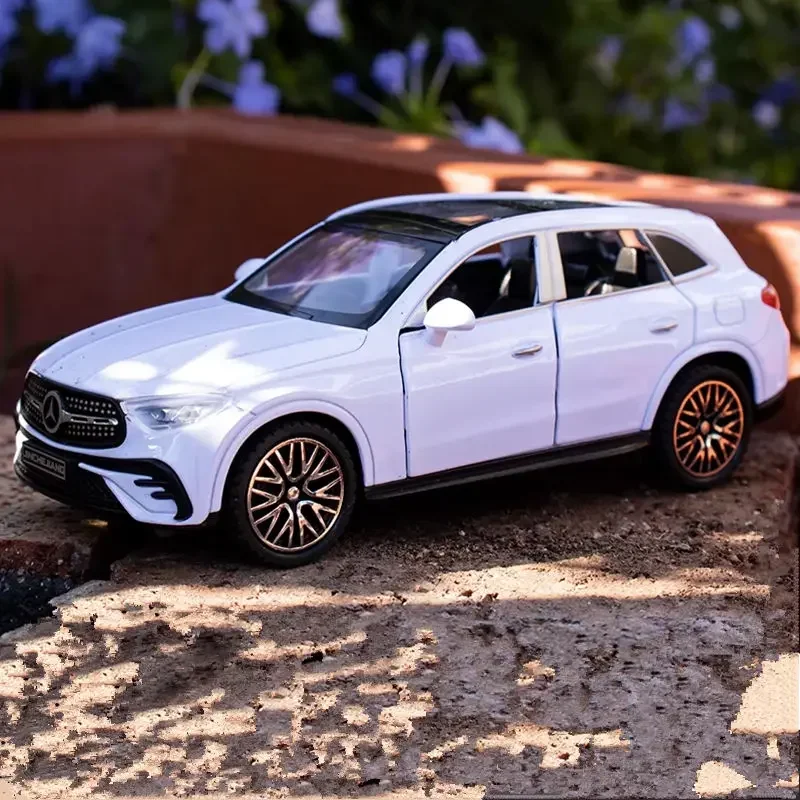 Benzs GLC 400e SUV Diecast Model 1:32 Scale 2 Benzs GLC 400e SUV Diecast Model 1:32 Scale - Image 2