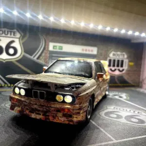 Rusted 1988 BMW M3 E30 Diecast Model 12 S3a9feb125b5244639e065681440d37b1h