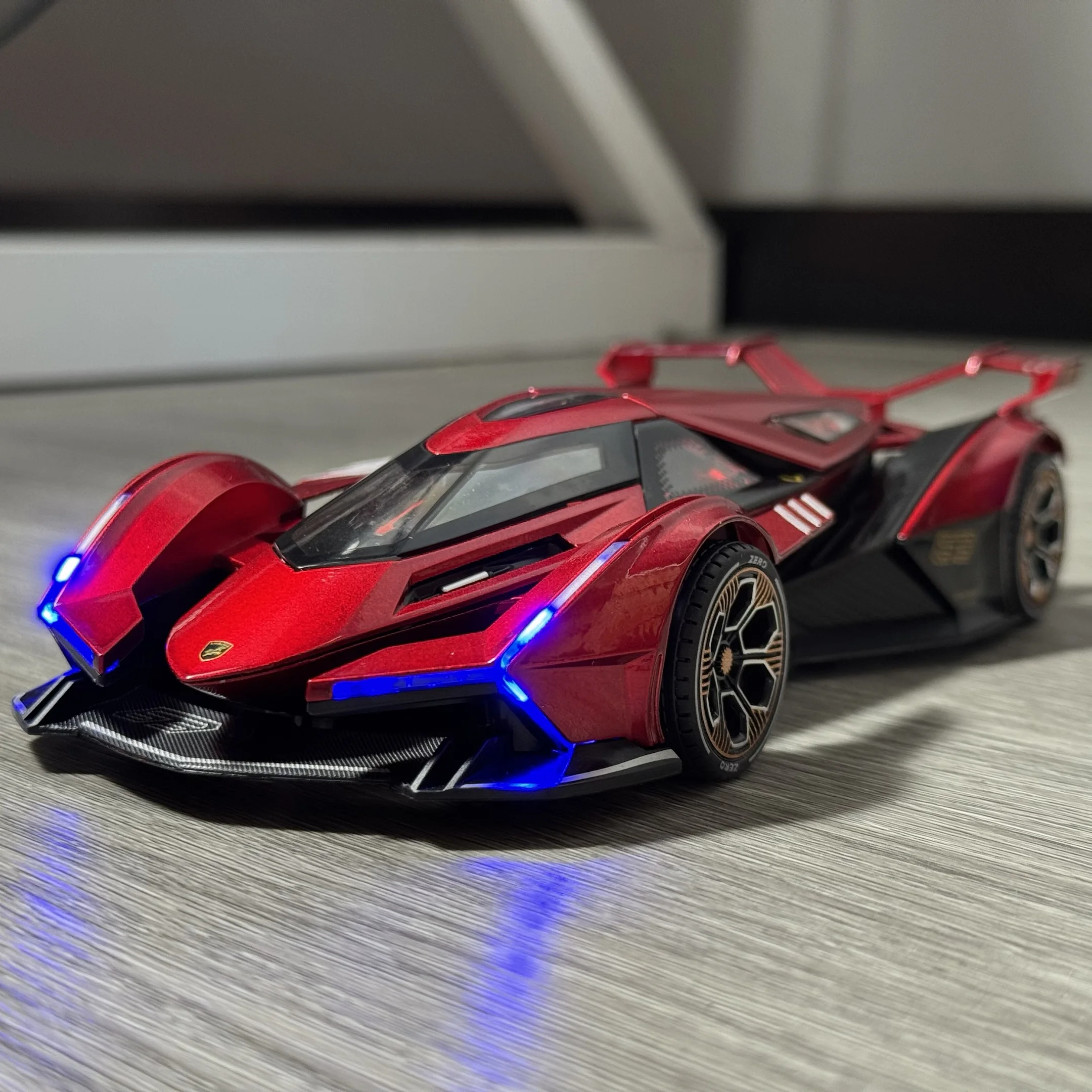 V12 Vision GT 1:24 Diecast Model Car 4 V12 Vision GT 1:24 Diecast Model Car - Image 4