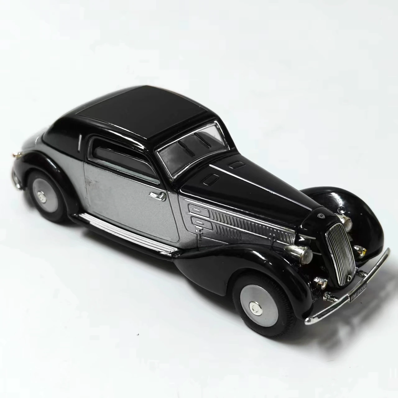 1935 Lancia ASTURA Miniature Car Model 4 1935 Lancia ASTURA Miniature Car Model - Image 4