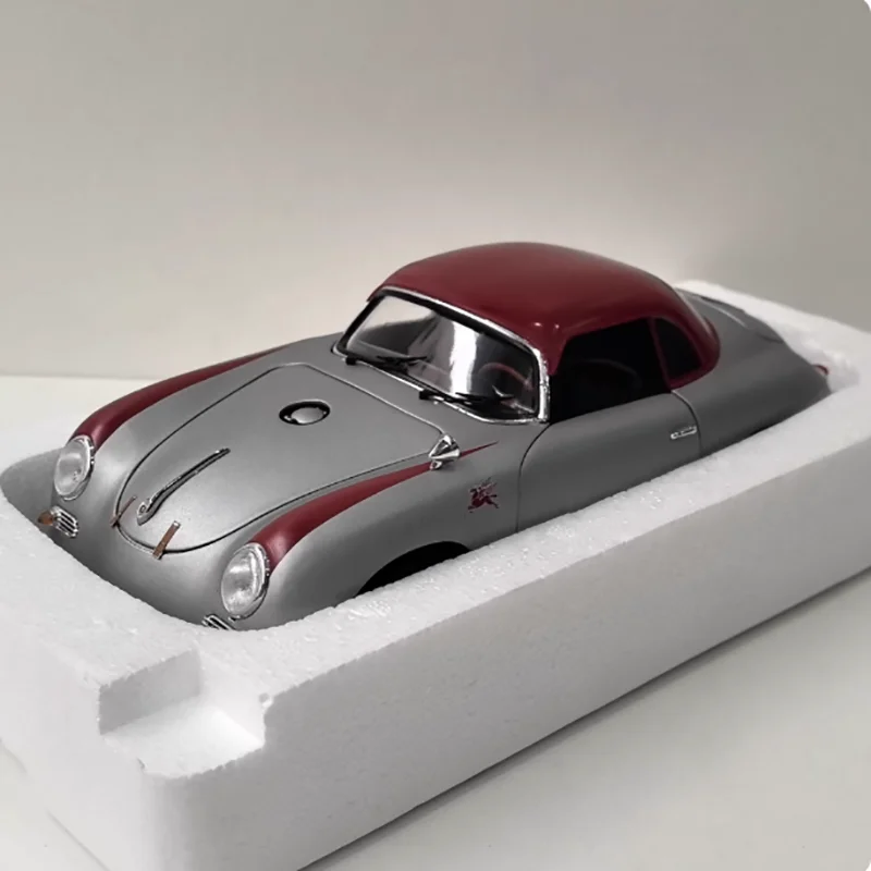 1:18 Vintage Diecast Model Car by SCHUCO 4 1:18 Vintage Diecast Model Car by SCHUCO - Image 4