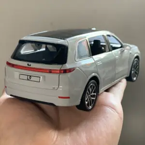 1:32 Scale Li Auto L9 SUV Die-Cast Model
