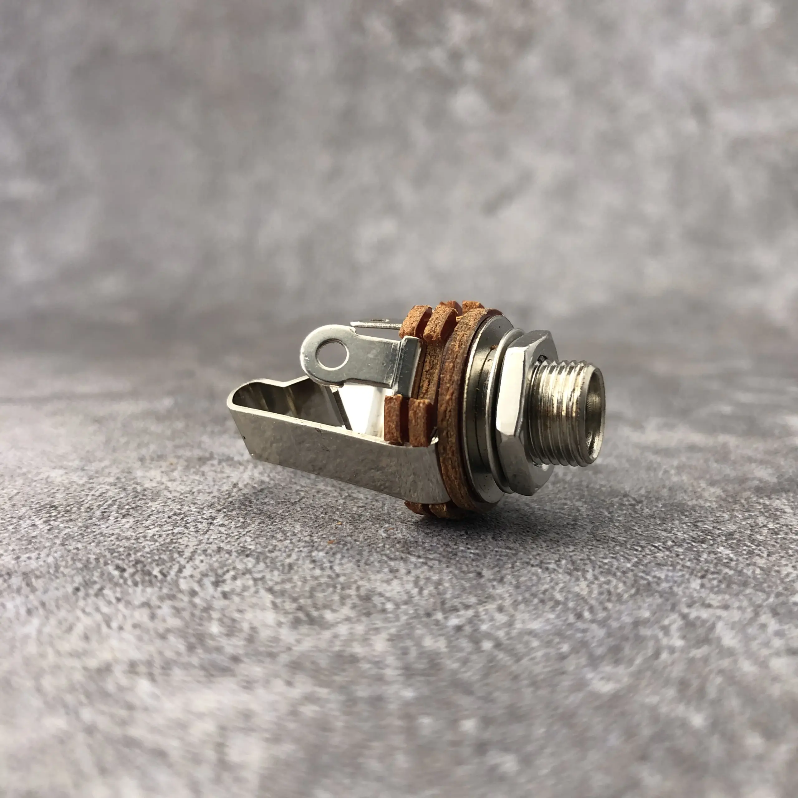 Vintage Rugged Stereo Output Jack for Guitar 5 Vintage Rugged Stereo Output Jack for Guitar - Image 5