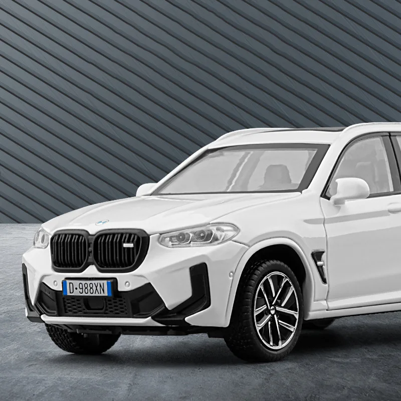 1:32 Scale Luxury SUV Diecast Model in Multiple Colors 2 1:32 Scale Luxury SUV Diecast Model in Multiple Colors - Image 2