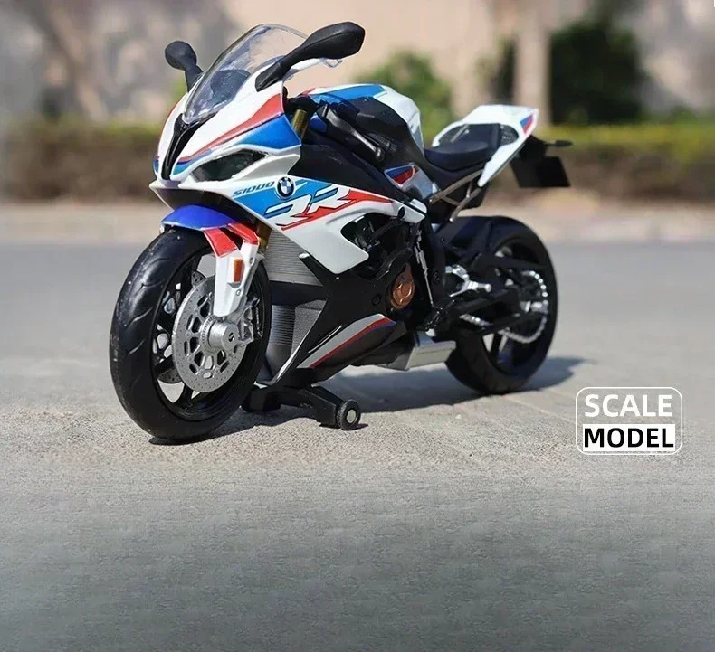 BMW S1000RR 1:12 Scale Model Motorcycle 5 BMW S1000RR 1:12 Scale Model Motorcycle - Image 5
