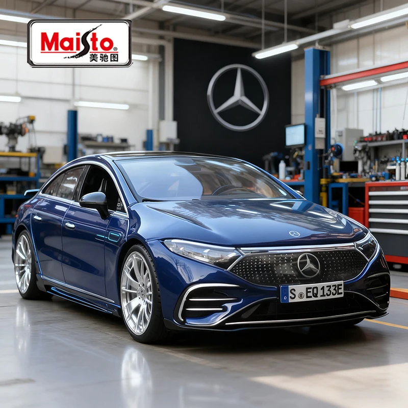 Mercedes-Benz EQS 1:27 Scale Model Car for Collectors 6 Mercedes-Benz EQS 1:27 Scale Model Car for Collectors - Image 6
