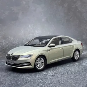Skoda Superb 1:18 Diecast Model Car 17 S4844fe1dd2fd43dbbc14ad460bf5958eV