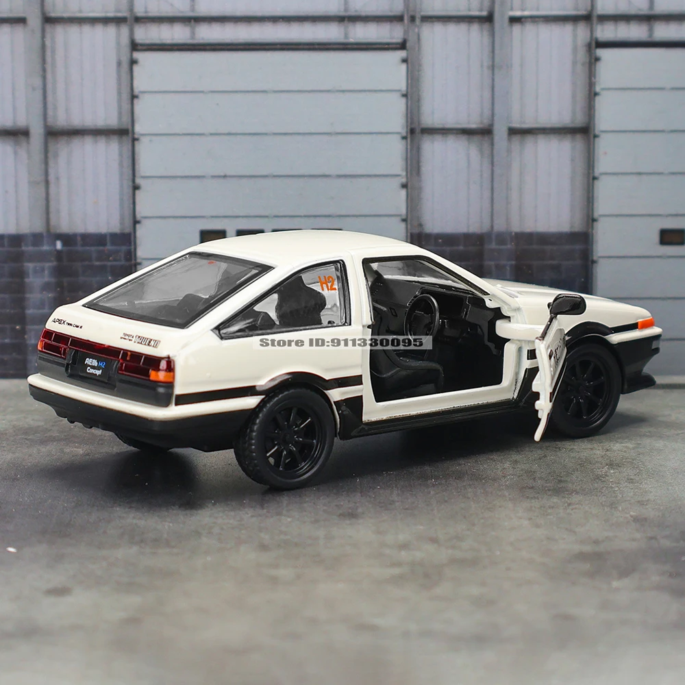 Diecast Toyota AE86 Model Replica 1:36-1:47 3 Diecast Toyota AE86 Model Replica 1:36-1:47 - Image 3
