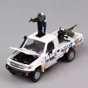Toyota LC79 Armed Pickup Model 1:64 Alloy Collectible 16 S4a90e936b38141d39698295195ab31ecw
