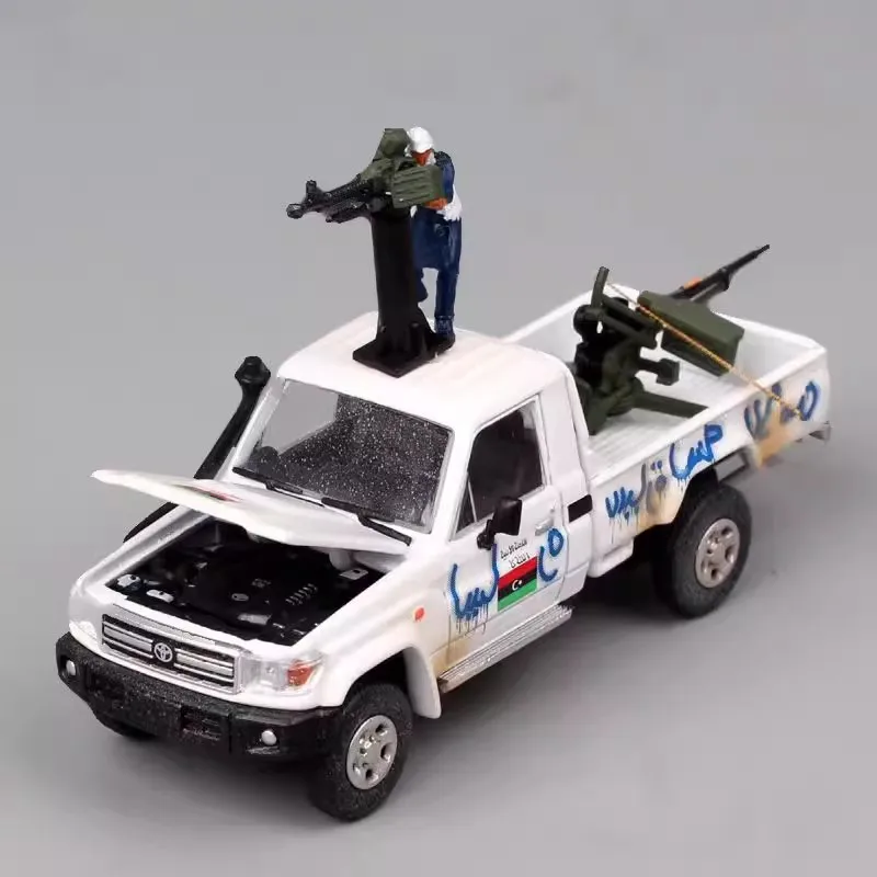 Toyota LC79 Armed Pickup Model 1:64 Alloy Collectible 7 Toyota LC79 Armed Pickup Model 1:64 Alloy Collectible - Image 7
