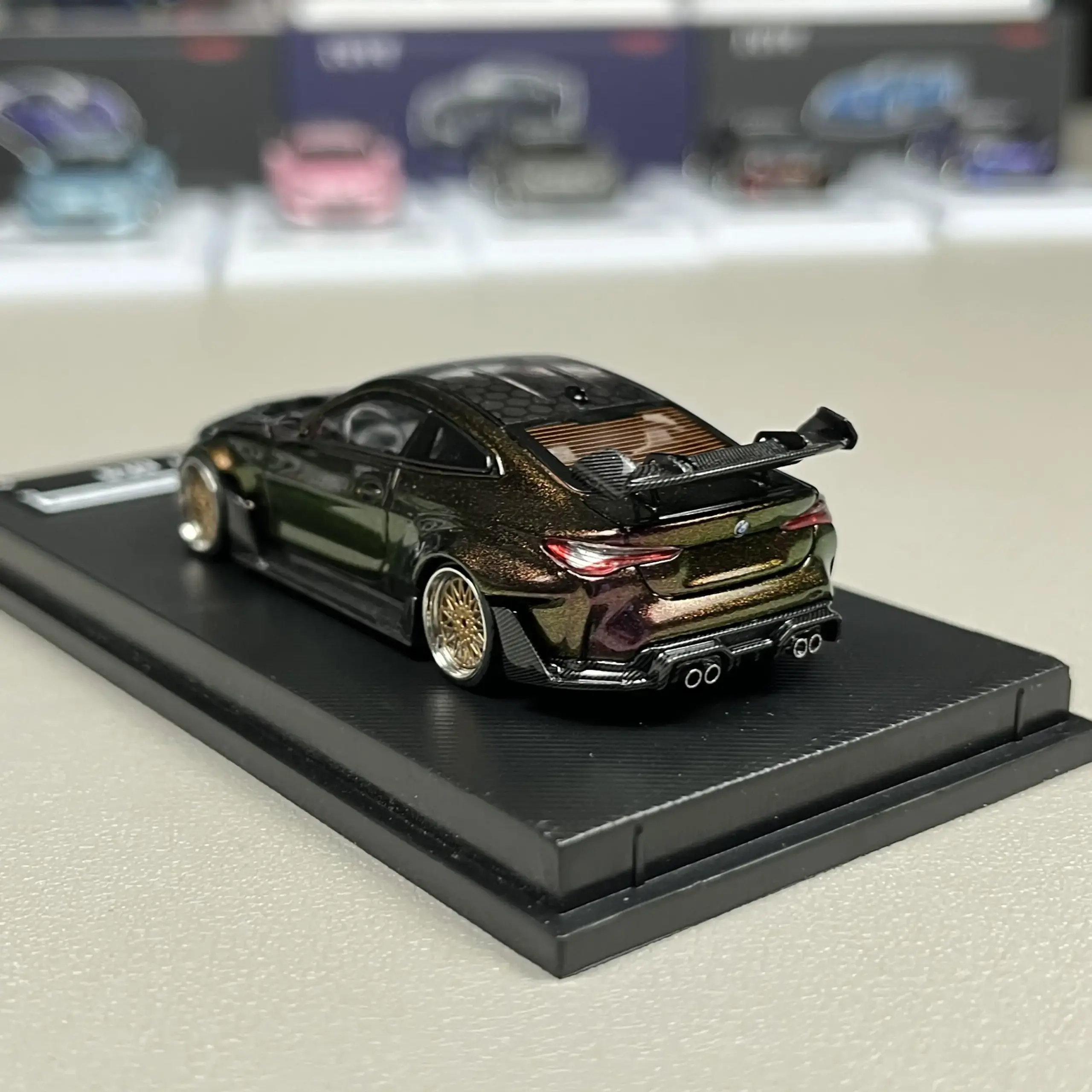 Purple-Gold BMW M4 G82 Diecast Model 1:64 2 Purple-Gold BMW M4 G82 Diecast Model 1:64 - Image 2