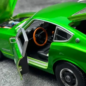 1971 Datsun 240Z Diecast Model 1:18 Scale 15 S4dff6d4c33b544738be2c6578c875961h
