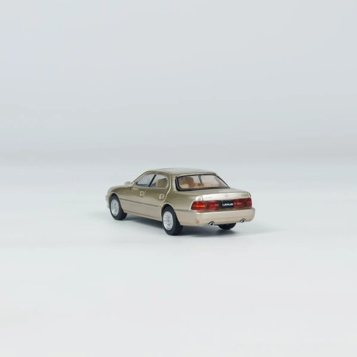 Lexus LS400 Diecast Model 1:64 Scale 3 Lexus LS400 Diecast Model 1:64 Scale - Image 3