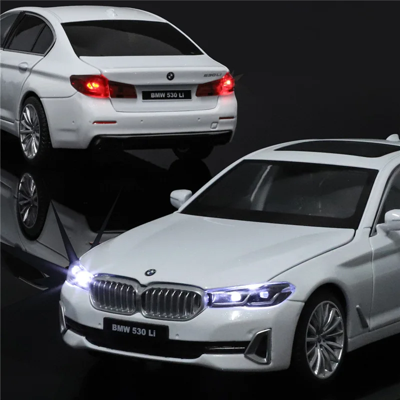 White BMW 530LI 1:18 Scale Diecast Model 3 White BMW 530LI 1:18 Scale Diecast Model - Image 3