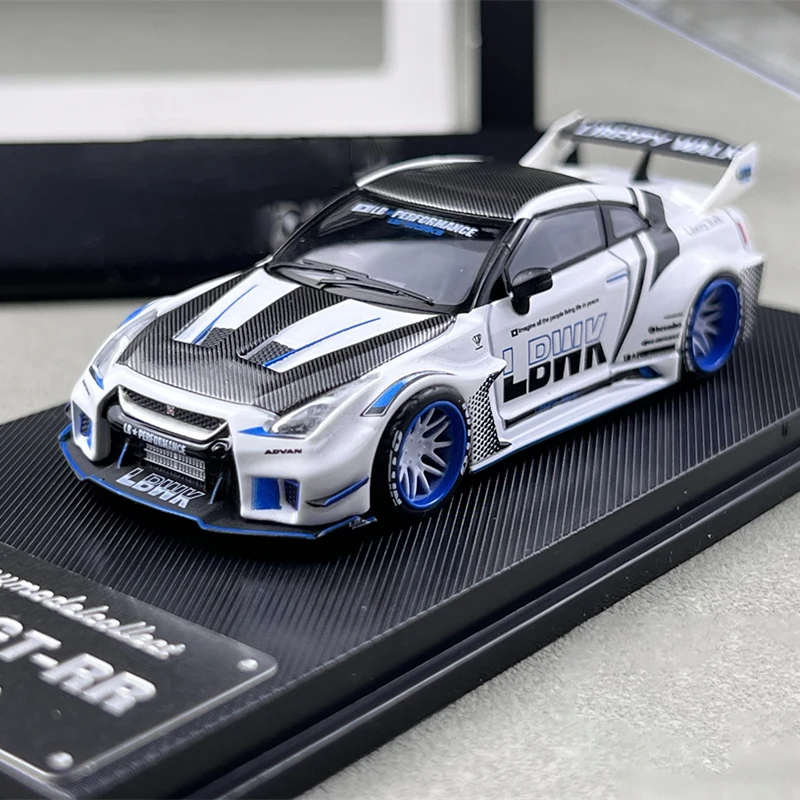 Blue Nissan GTR R35 LBWK 1:64 Diecast Model 2 Blue Nissan GTR R35 LBWK 1:64 Diecast Model - Image 2