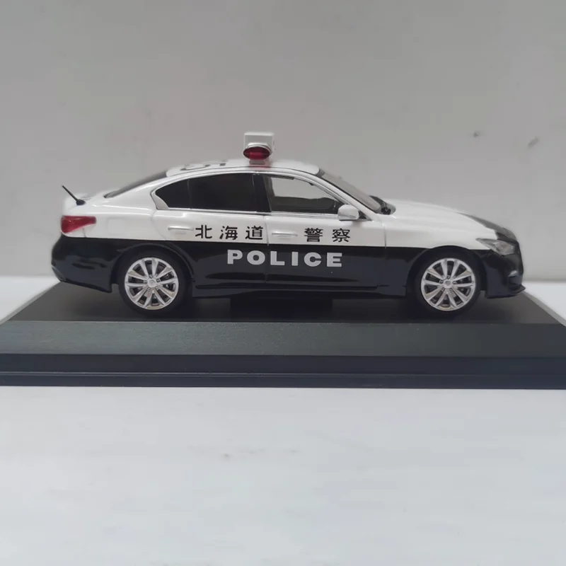 Nissan Skyline GT V37 Police Model 1:43 Scale 4 Nissan Skyline GT V37 Police Model 1:43 Scale - Image 4