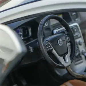 White Volvo S60L 1:18 Scale Diecast Model 14 S51003ac6cfb74e4599bfede68a3812c8j