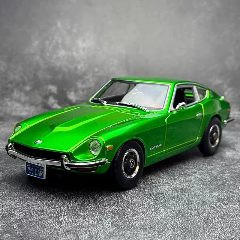 1971 Datsun 240Z Diecast Model 1:18 Scale 10 1971 Datsun 240Z Diecast Model 1:18 Scale - Image 10