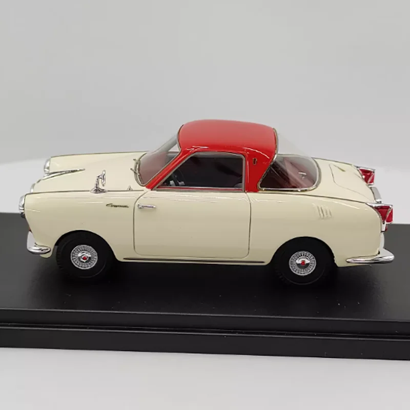 Vintage 1/32 Scale Resin Car Model 2 Vintage 1/32 Scale Resin Car Model - Image 2