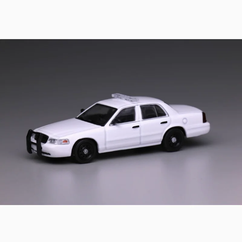1:64 Scale Alloy Police Car Model for Collectors 3 1:64 Scale Alloy Police Car Model for Collectors - Image 3