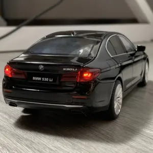 BMW 530LI Scale Model 1:24 with LED Lights 10 S5d2c8d4a54314354a8bd2682723f900a2