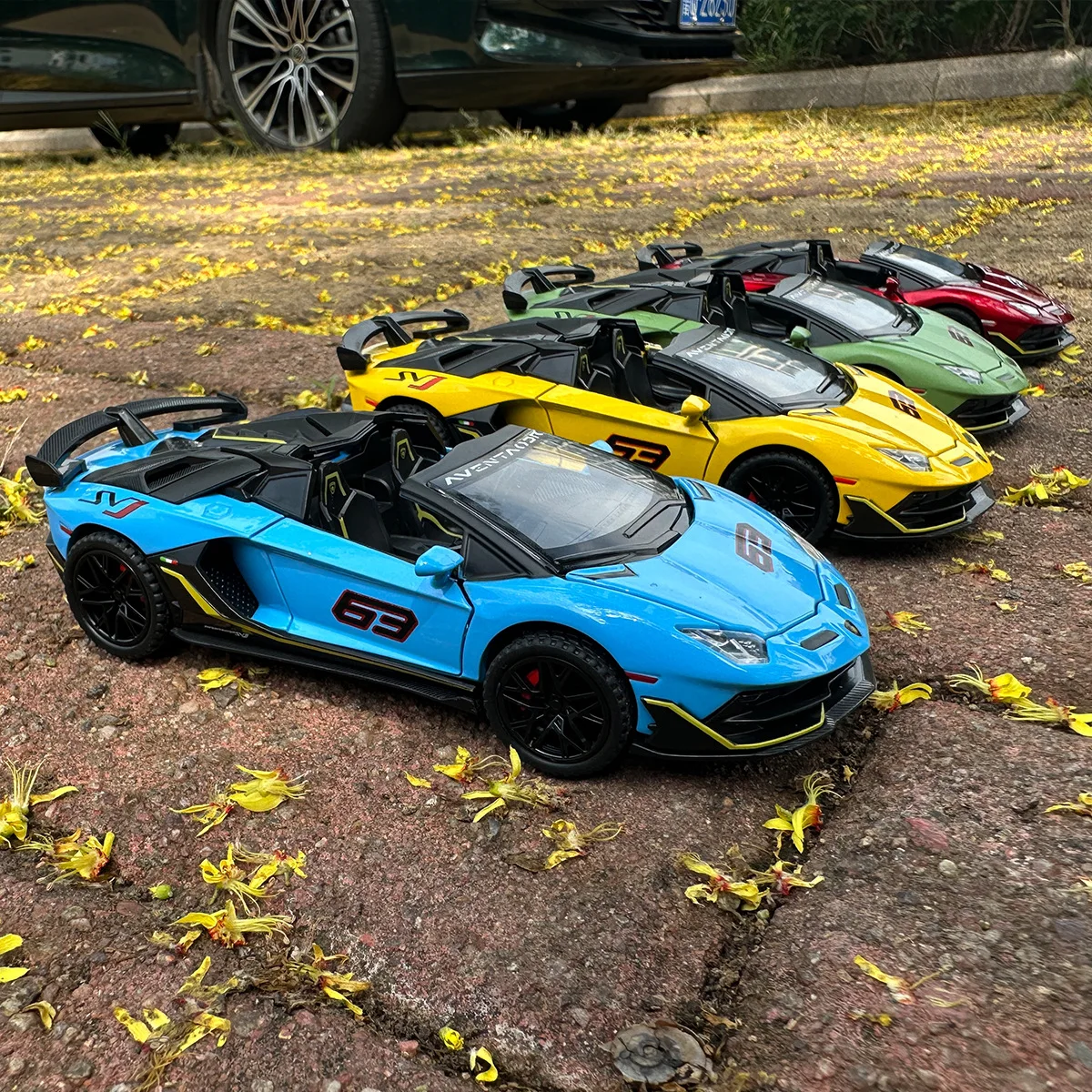 Yellow Lamborghini Aventador SVJ63 Diecast Model 3 Yellow Lamborghini Aventador SVJ63 Diecast Model - Image 3