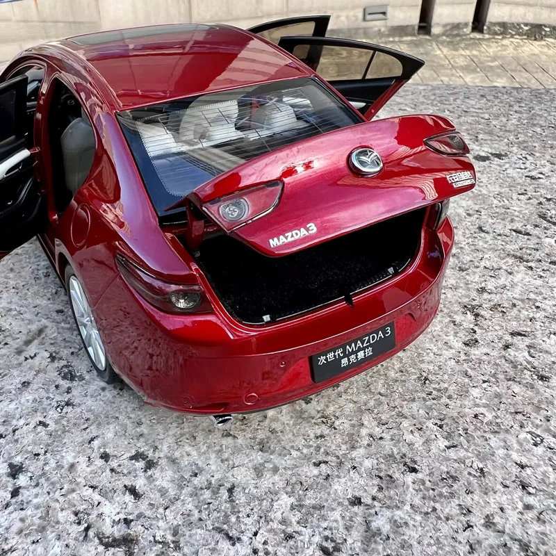 Red Mazda 3 Axela 1:18 Diecast Model 6 Red Mazda 3 Axela 1:18 Diecast Model - Image 6