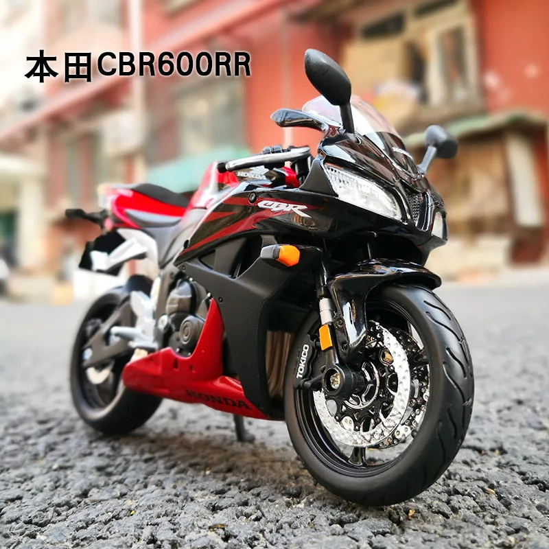 Honda CBR600RR 1:12 Scale Diecast Model for Collectors 2 Honda CBR600RR 1:12 Scale Diecast Model for Collectors - Image 2