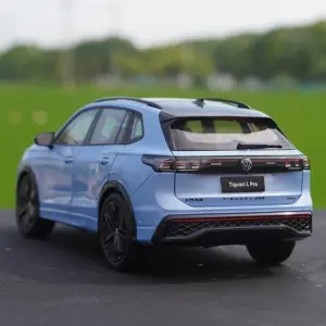 1:18 Volkswagen Tiguan L Pro Diecast Model
