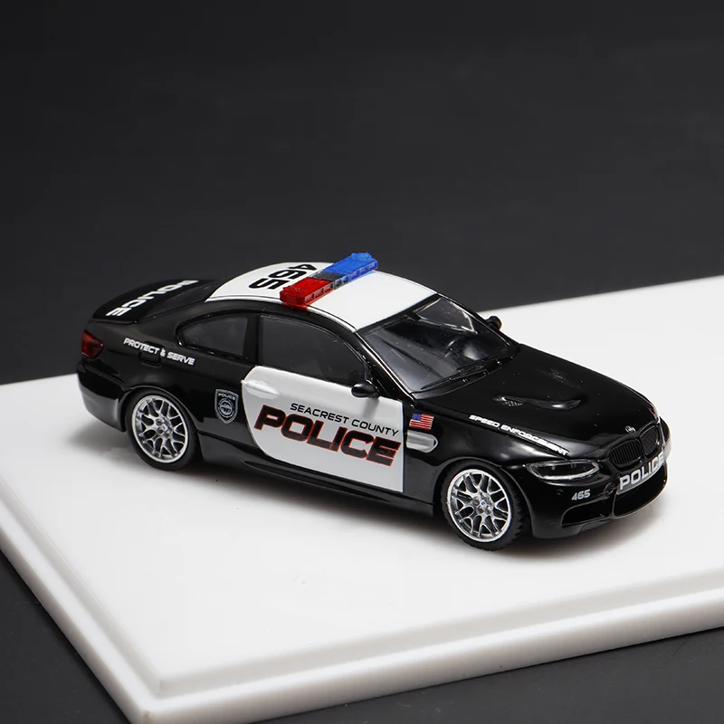 BMW M3 E92 Miniature Diecast Model 6 BMW M3 E92 Miniature Diecast Model - Image 6