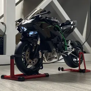 Kawasaki Racing Ninja 500 H2R 1:6 Scale Model 17 S6183e2f287084e689ed8fe96848f728fZ