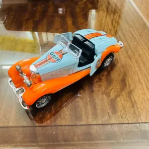 Vintage Diecast Beetle Bus 1:36 Scale 12 S623f549692344166b3b58fa4b89c39d1X