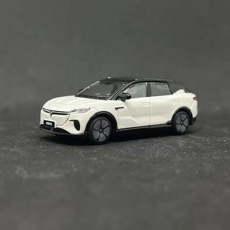 VOYAH Courage SUV Model 1:64 Scale Diecast 3 VOYAH Courage SUV Model 1:64 Scale Diecast - Image 3