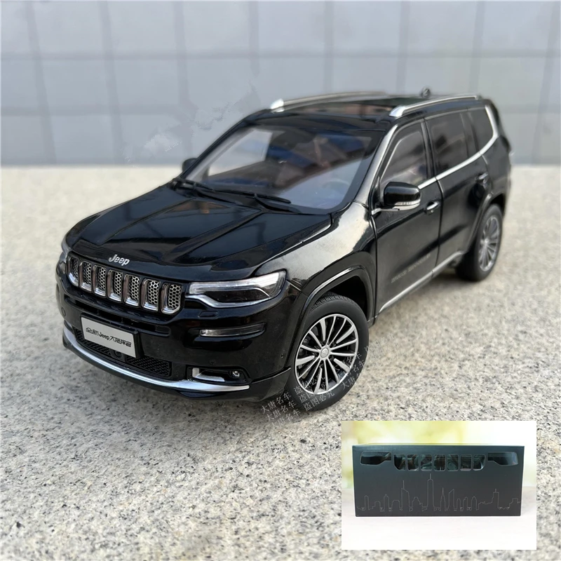 1:18 Jeep Grand Commander Diecast Model 9 1:18 Jeep Grand Commander Diecast Model - Image 9
