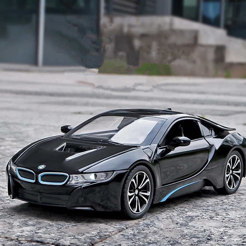 1:24 Scale BMW i8 Diecast Model Car 2 1:24 Scale BMW i8 Diecast Model Car - Image 2