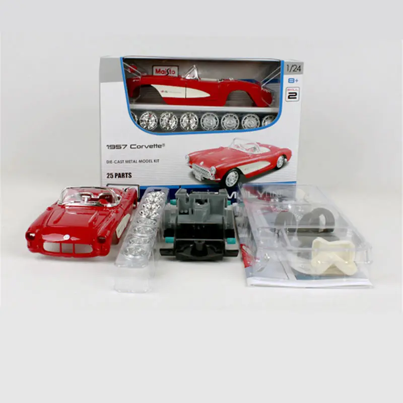 1957 Chevrolet Corvette 1:24 Diecast Model 3 1957 Chevrolet Corvette 1:24 Diecast Model - Image 3