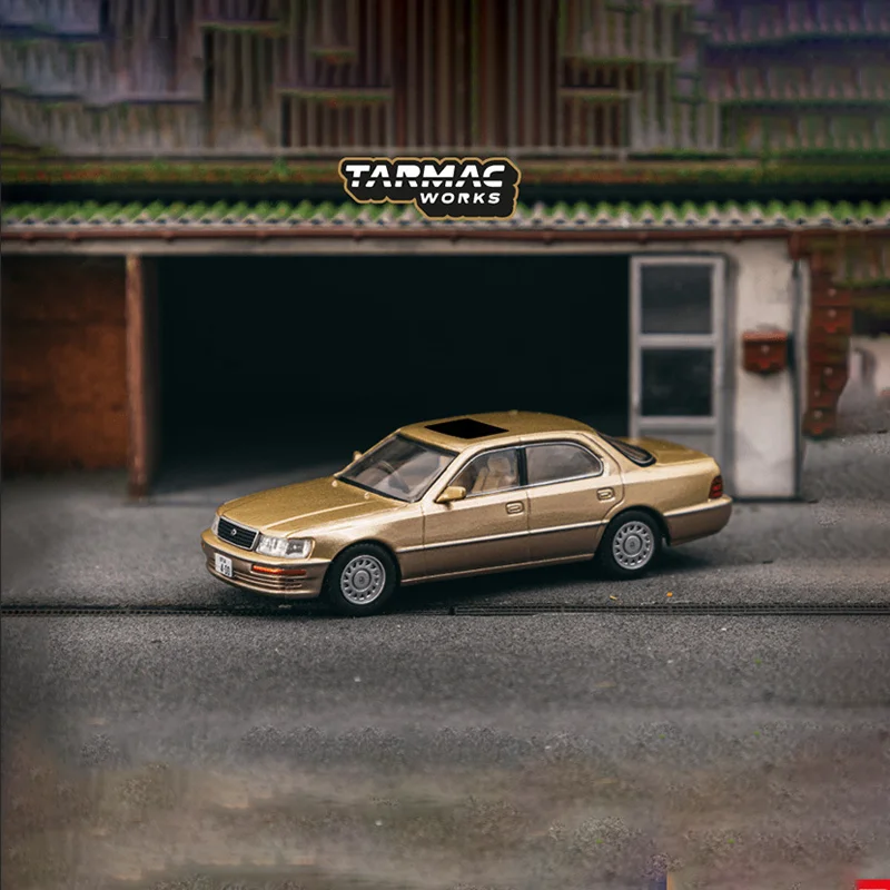 Lexus LS400 Diecast Model 1:64 Scale 4 Lexus LS400 Diecast Model 1:64 Scale - Image 4